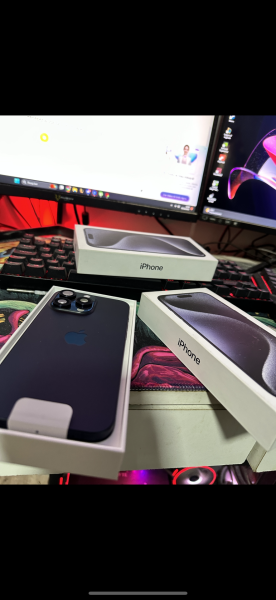 2 IPHONES 15 PRO MAX